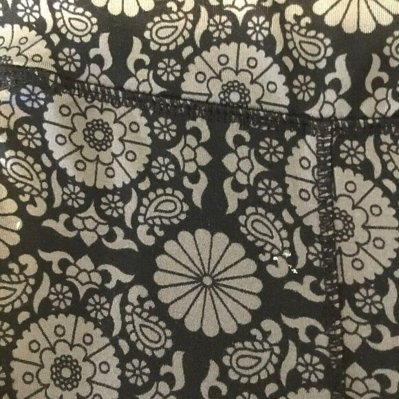 Kyodan Capri Leggings Gathered Calf Stretch Women's Sz XS Black and Gray Active - Picture 7 of 8